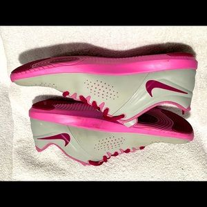 Women Nike trainers pink/gray